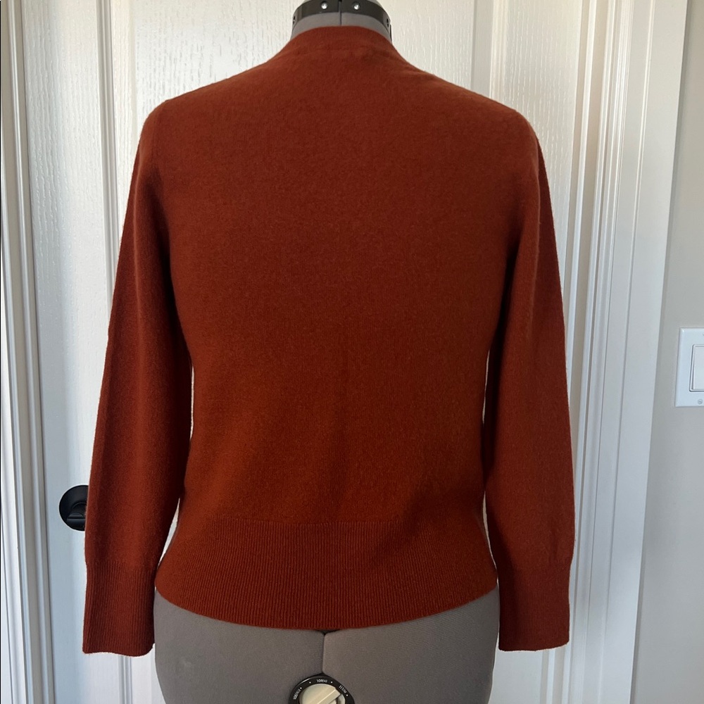 J Crew Classic Fit Cashmere Sweater - Picture 3 of 7